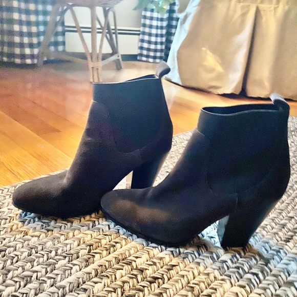 VS Booties - Picture 5 of 7